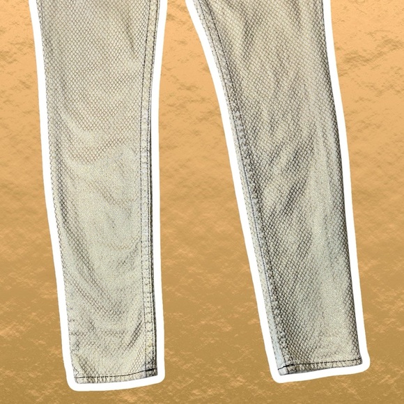 True Religion ‘Skinny Plum’ Skinny Jeans in “Gold Fishnet Scales Print” Size 29 - Picture 8 of 15